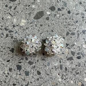 Laguna Women’s Clip-On Earrings Clear Iridescent Cluster Beads Round Vintage